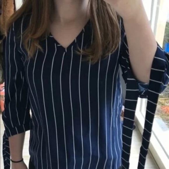 Knot Cuff Striped Top - Picture 2 of 2